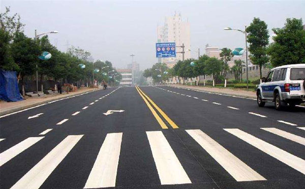 林周标线涂料在林周环氧地坪项目中的选择与应用