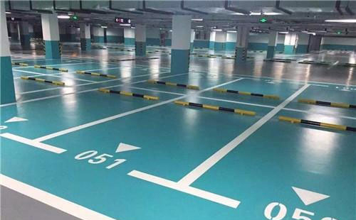 林周林周环氧地坪中涂：构筑坚固地面的关键环节